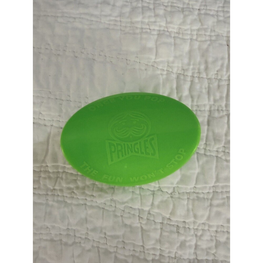 Vintage Pringles Potato Chip Holder To Go Container Green Travel Lunch Retro